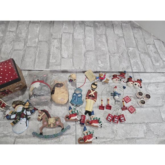 Vintage Wooden Christmas Ornaments European Style Wooden Christmas Ornaments 198 - Picture 2 of 9